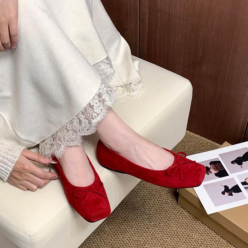 

Inner height increase square head commuting single shoes women s shallow mouth bow retro ladyshoes 40 красный