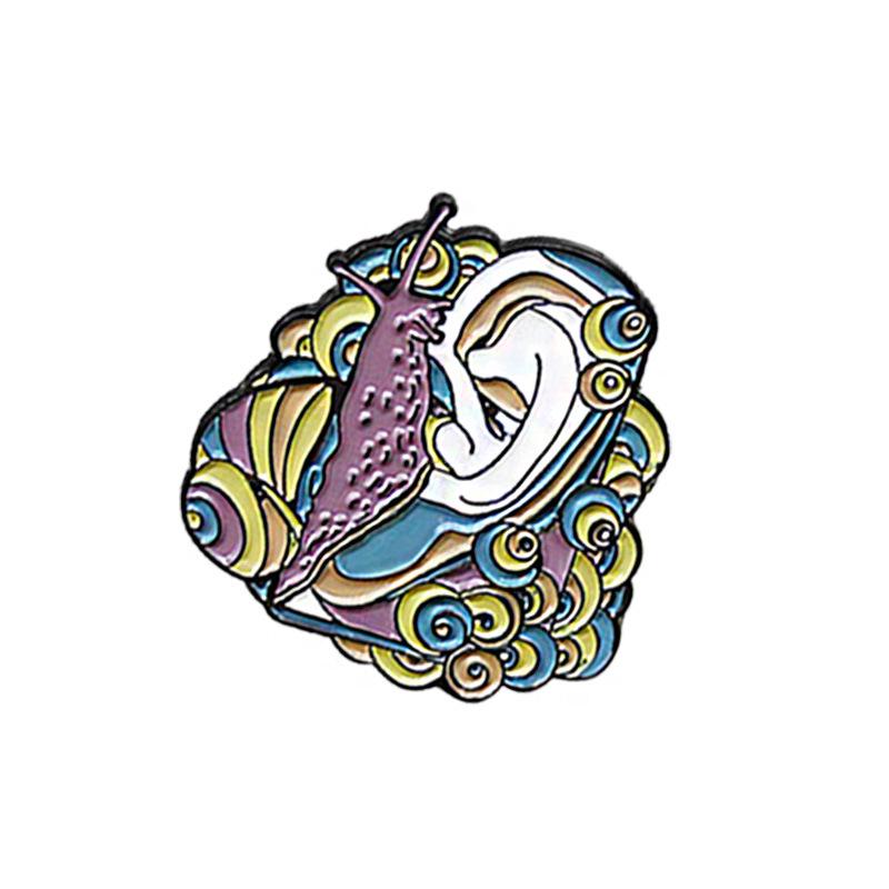 Snail Mom Storytelling Brooch: Trendy Alloy Badge Ornament