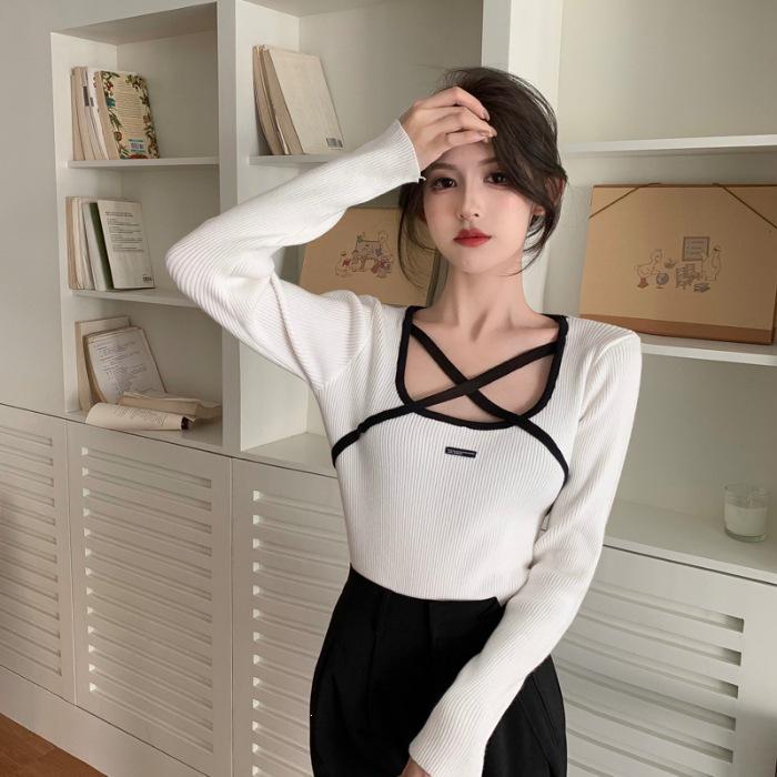 2025 New Autumn Women's Striped Knitted Sweater Top