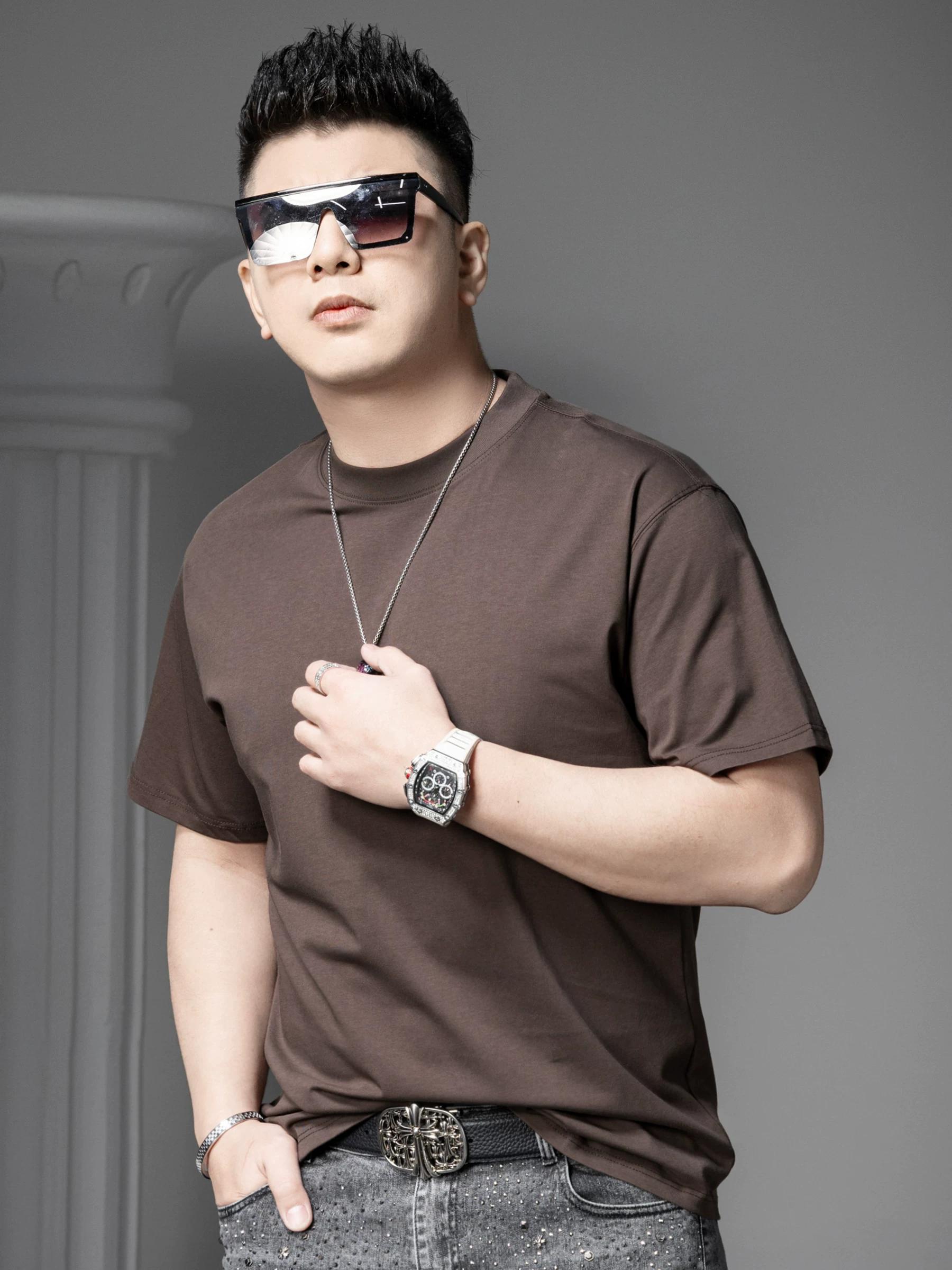 

European Men s Short-Sleeve T-Shirt Summer 2025 New Trendy Brand Solid Color Round Neck Top Half-Sleeve Tee Base Shirt for Men 2XL белый