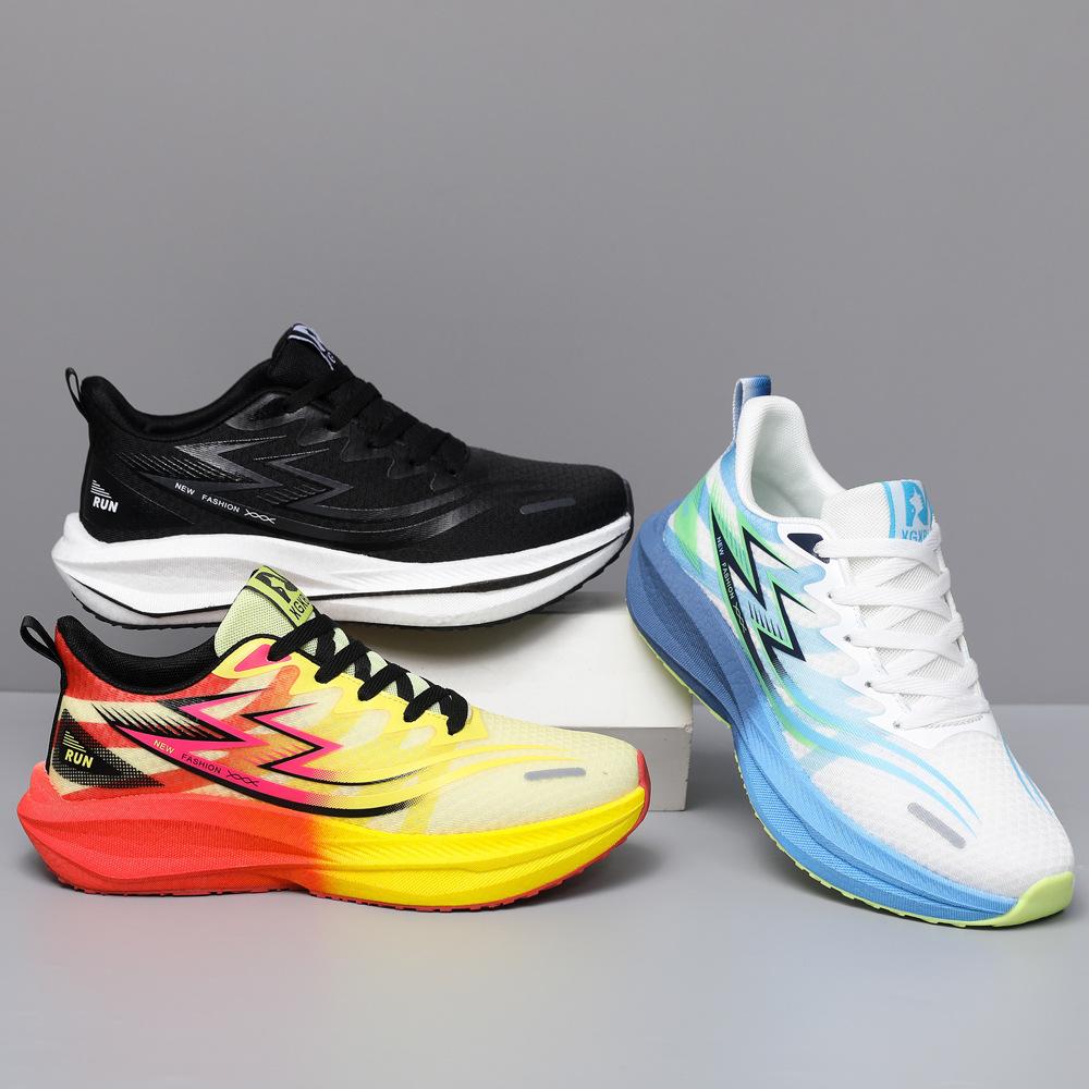 Sneakers Men's summer new sports shoes Thickened and comfortable running shoes Young and young shock-absorbing casual versatile running shoes