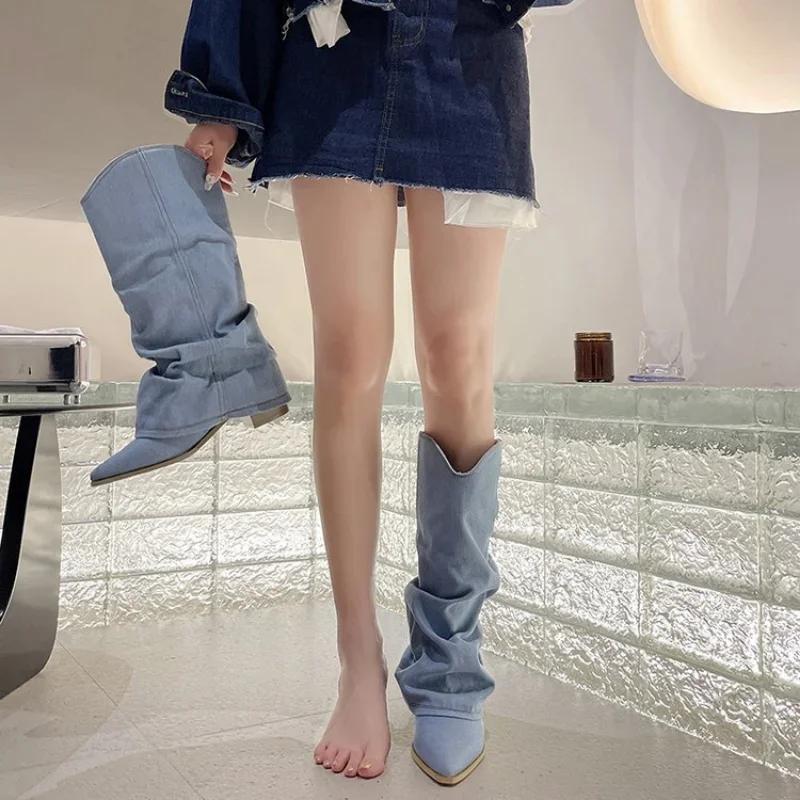 Stivali Alti Fino alla Coscia in Denim Blu con Pieghe da Donna Autunno Nuovo Tacco Grosso Punta Appuntita Stivali Cowboy Donna Slip On Stivali Lunghi Western