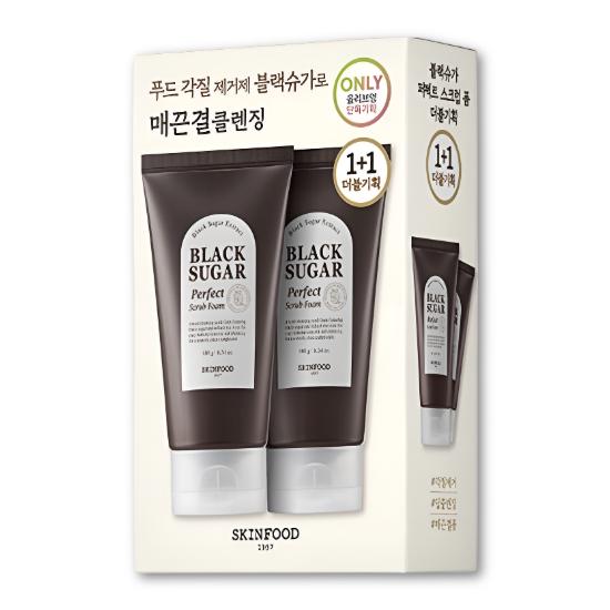 [SKINFOOD] Pianka peelingująca z czarnym cukrem Perfect Scrub Foam 180g Wybór Olive Young