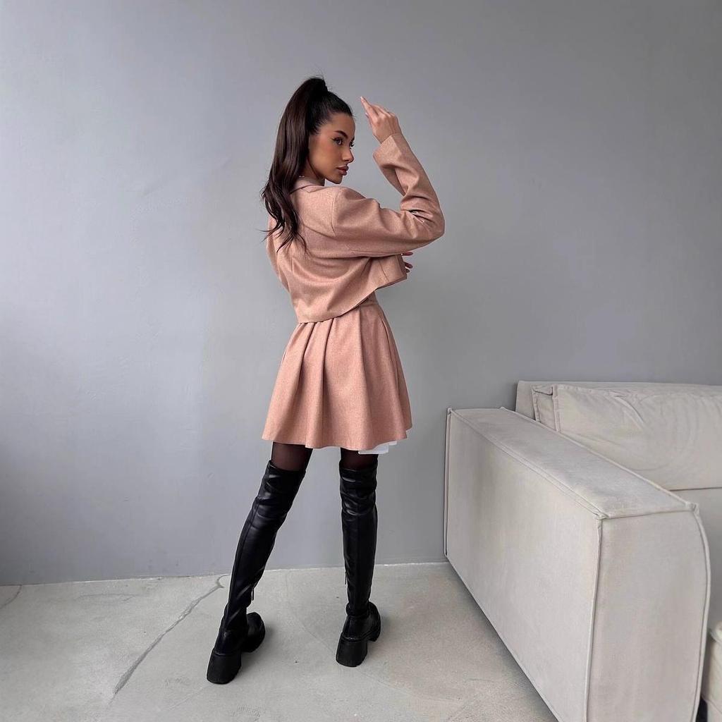 2025 Women's Autumn Cardigan Suit: European & American Style Short Jacket and Waist-Cinching Skirt