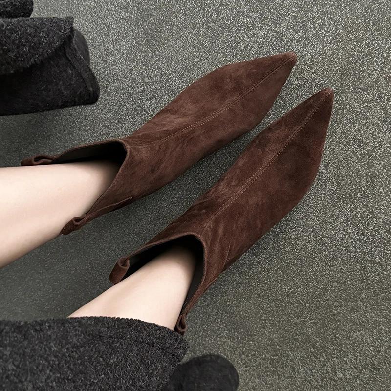 Fashion 2024 New Autumn Winter Women Boot Leather Short Boots for Women Fashion Pointed Toe Med Heels Ladies Shoes Modern Chelsea Boots