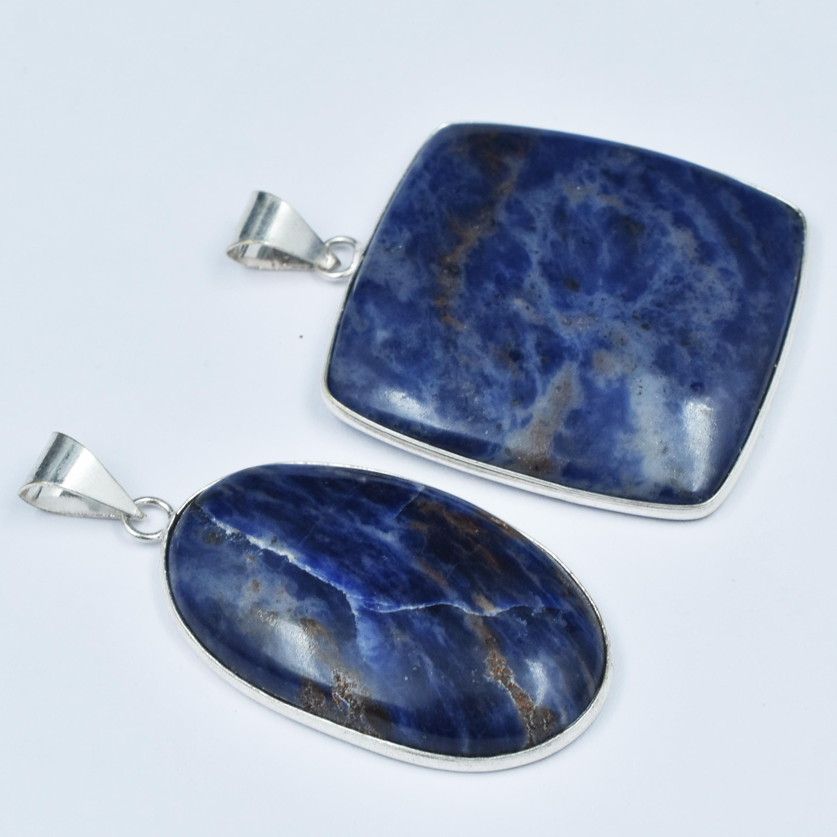 

Содаліт Самоцвіт 147.15 Карат Квадратно-Грушоподібний Кулон Цілющий Камінь Срібло 925 проби AR-1702-S 39-37 mm синій