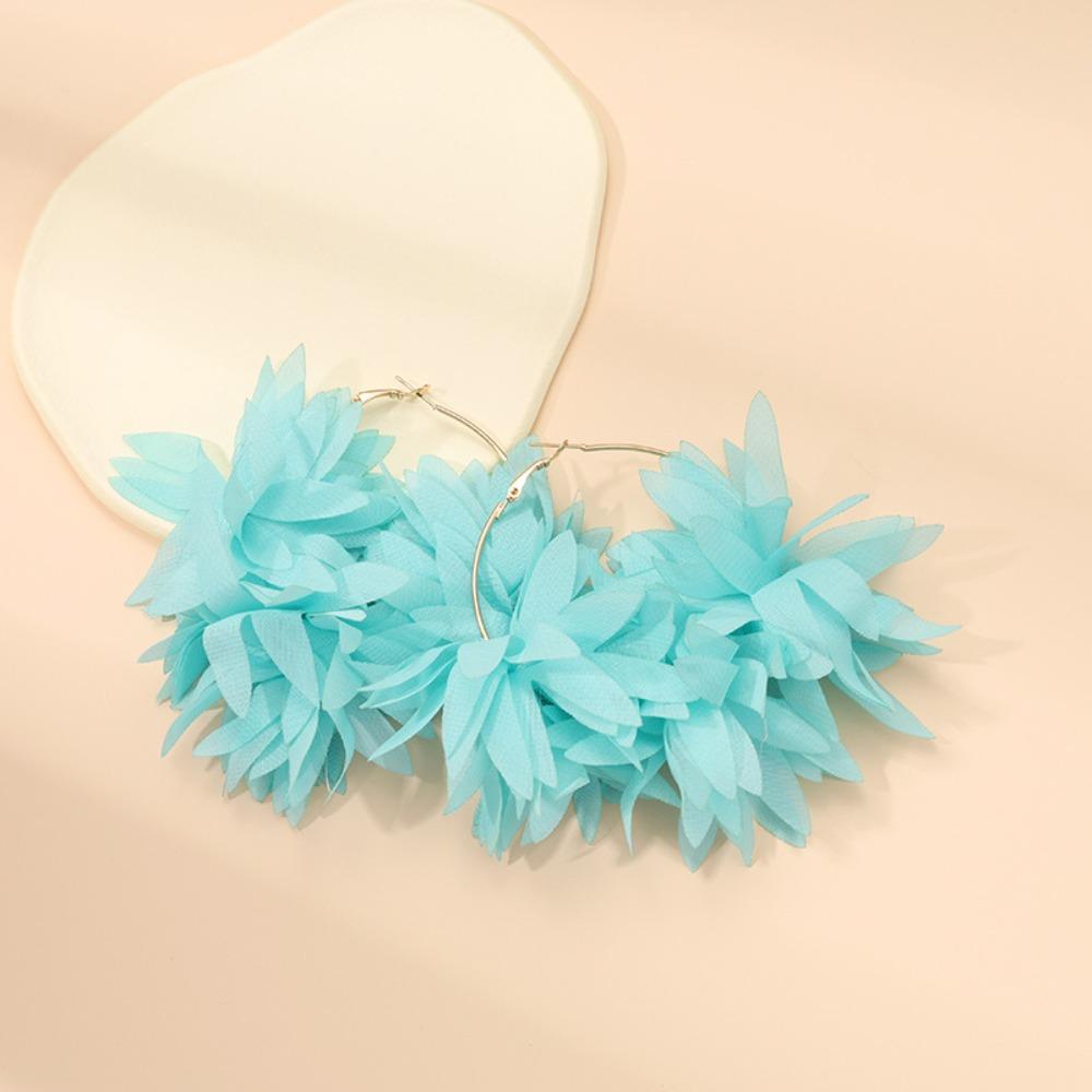 Boho Leichte Chiffon Blumen Creolen Weiße Blume Hängeohrringe für Damen Braut Strand Hochzeitsfeier Statement Schmuck