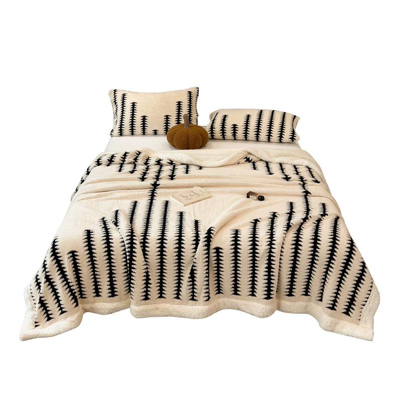 Thicken Warm Flannel Blanket Super Soft Fluffy Queen Blanket Single Double Size Cozy Skin-friendly Multifunctional Nap Blanket
