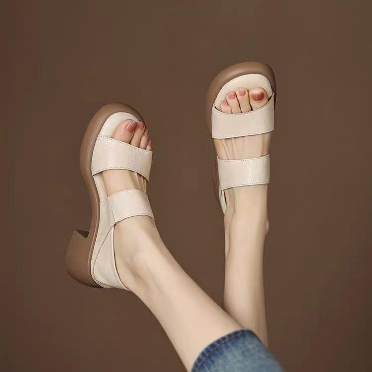 Women's Retro Thick Soled Thick Heel One Line Cool Slippers for Summer, Women's New Open Toed Soft Leather Middle Heel Fish Mouth Sandals