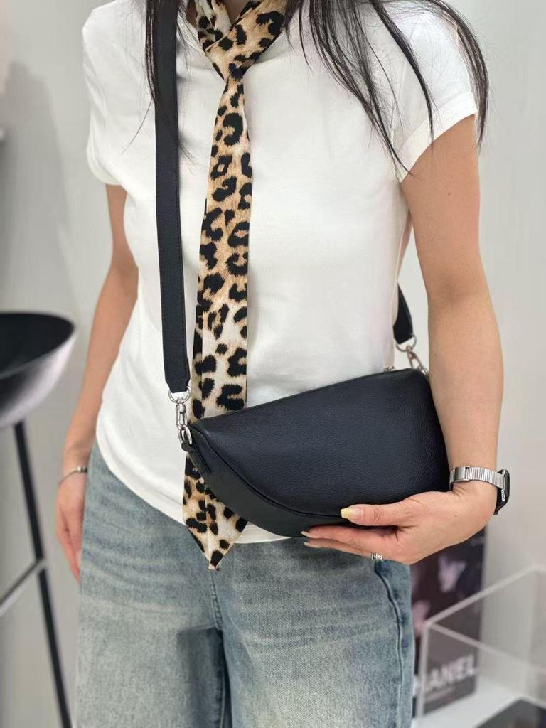 Korean Style Crescent Women's Handbag - Genuine Leather, Large Capacity, Versatile Shoulder Bag
