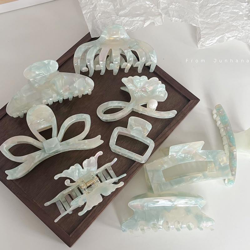 

Mori Style Exquisite Light Green Hair Claw Clip for Women - Shark Clip Hairpin