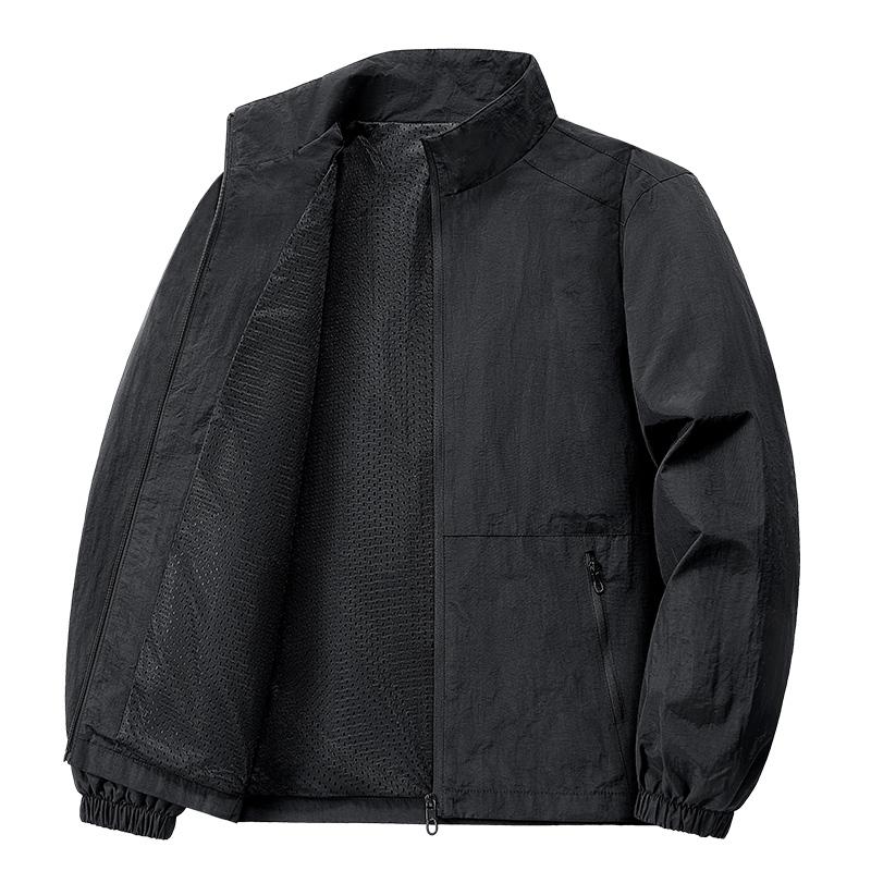 

Men s Light Green Stand Collar Lightweight Jacket, Full-Zip Windbreaker with Breathable Mesh Lining, Outdoor Style for Daily Wear L чорний