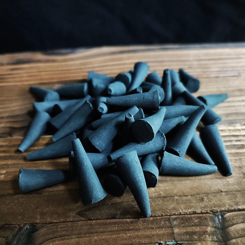60Pcs/bag Mixed Cones Incense Lavender Sandalwood Anxiety Relief Fragrance Incense Cone for Yoga Meditation Relaxation