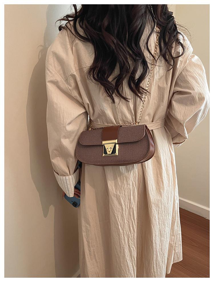 2026 Women's Versatile Baguette Chain Shoulder & Crossbody Bag