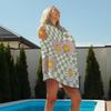 Green Checkered Daisy Floral Beach Towel, Checkered Daisy Pool Towels, Groovy Flower Preppy Large Beach Bath Travel Towels for