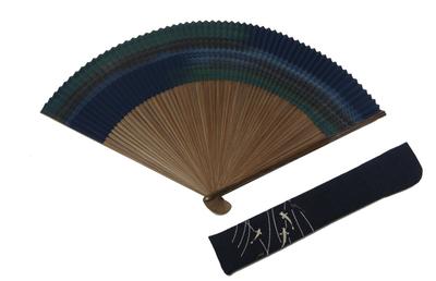 Kasumi Marine 60 mit Ayu-Muster Fächer in Paulownia-Holz [Hasegawa] Fächer im Kyoto-Stil, Muster, Blau, Herren, Rippen, (Süßfisch) Koffer, Schachtel.