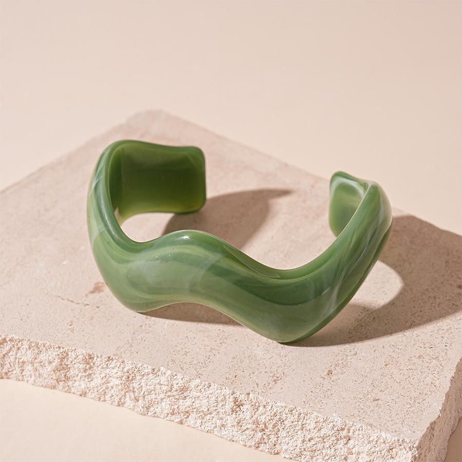 European and American color geometric resin bracelet, summer fresh and versatile bracelet, fashionable personalized simple jewelry