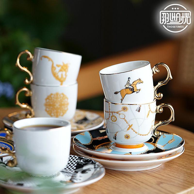 Vintage malý luxusní turecký šálek na kávu podšálek Čajová sada Dárková krabička Dárková květina Šálek na čaj Šálek na espresso 6dílná sada