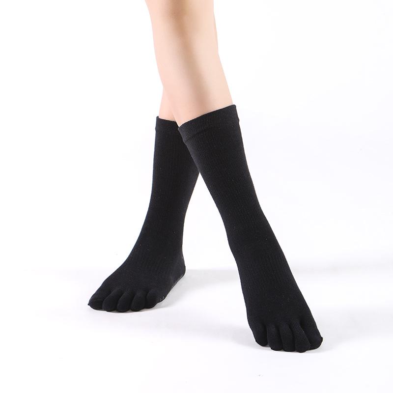 Women's Non-Slip Five-Toe Yoga Socks, Mid-Calf, Winter Fitness - New Arrival