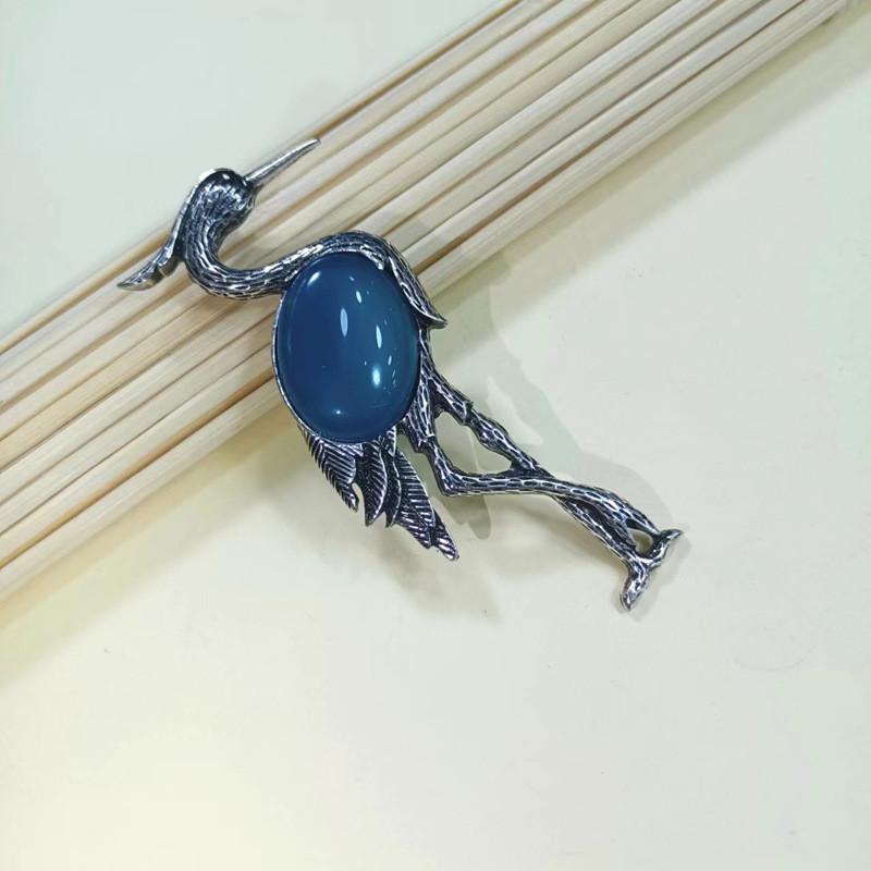 Fairy Tale Animal Brooch Pendant In Purple Crystal And Agate For Fashion Lovers