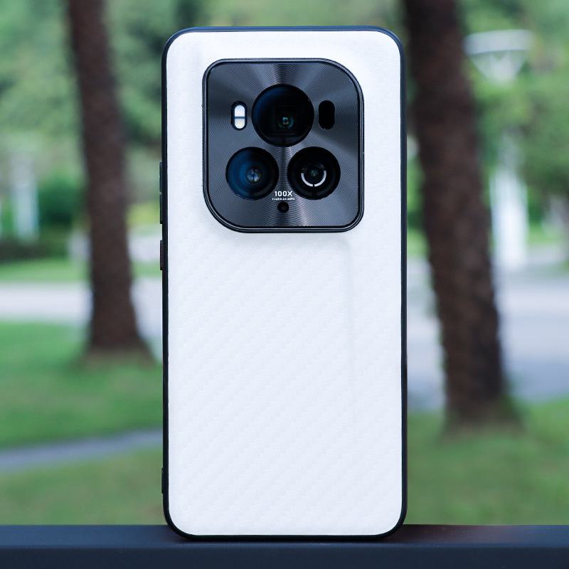 Honor Magic6 Ultimate Edition Kevlar Texture Leather Phone Case for Ultimate Protection In One Piece.