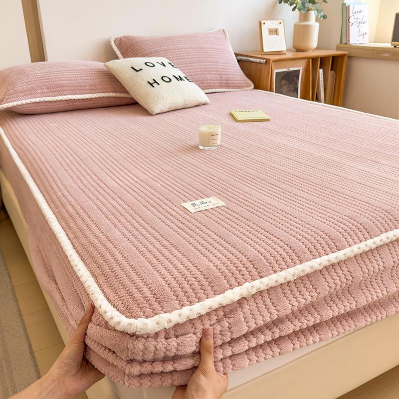 

Warm in winter Bedsheet Solid Color Fashion Soft Single/Super Single/Queen/King Size Bedsheet Warm excluding Pillowcases 150x200cm