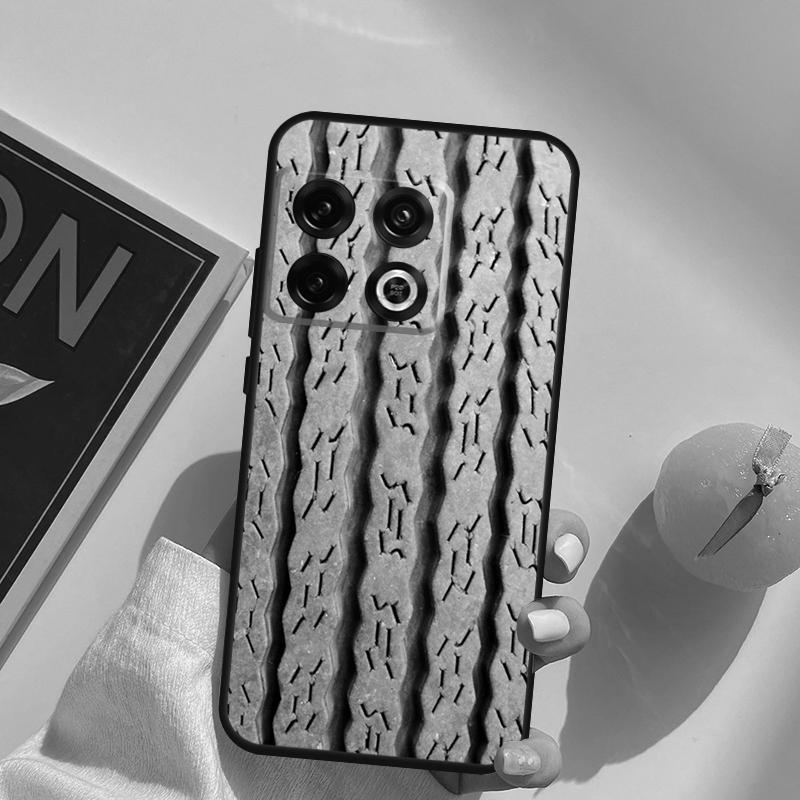 Etui z bieżnikiem na koło do OnePlus 13T 10T 10R 12R 13R 15 13 12 11 10 9 Pro Nord CE 5 2 3 4 Lite N20 N30 Pokrowiec