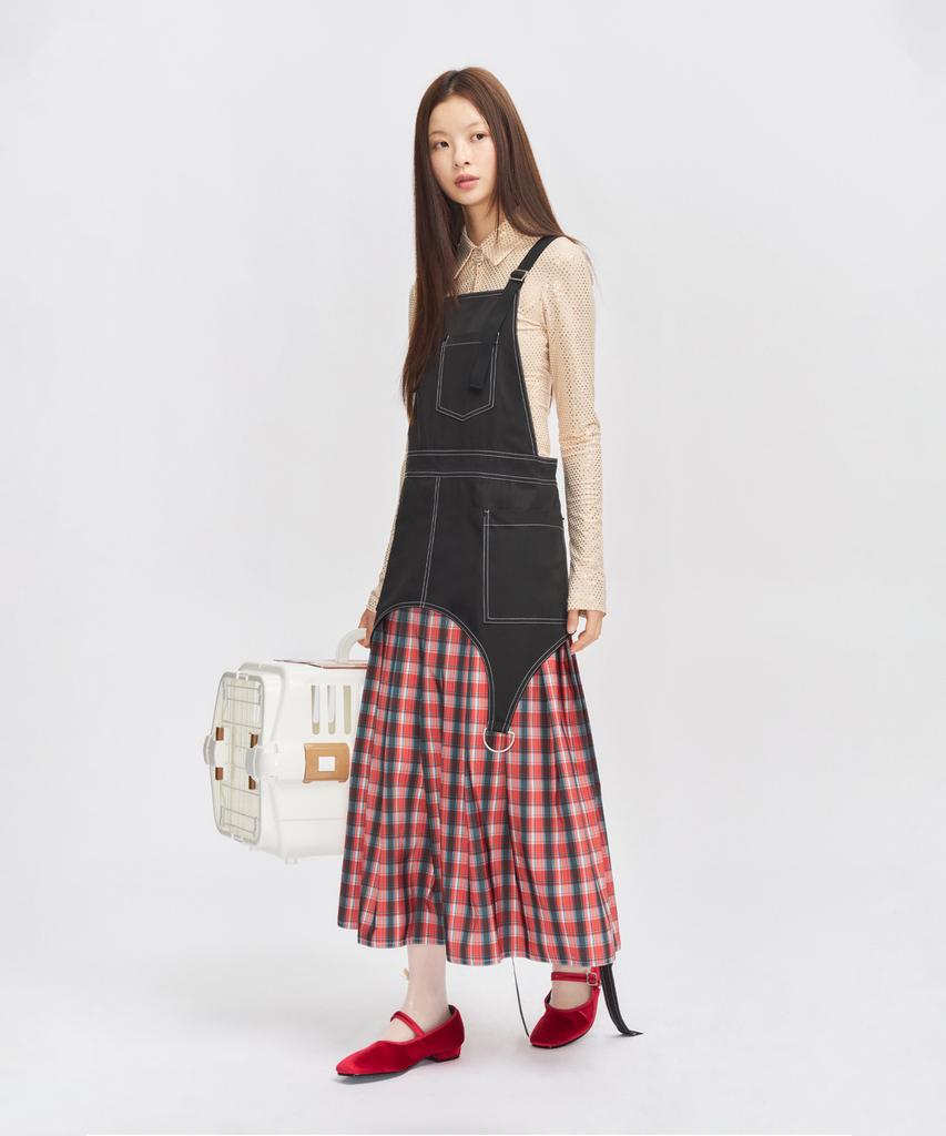 Eipeuleonwei Scarlet Check Black Apron Dress