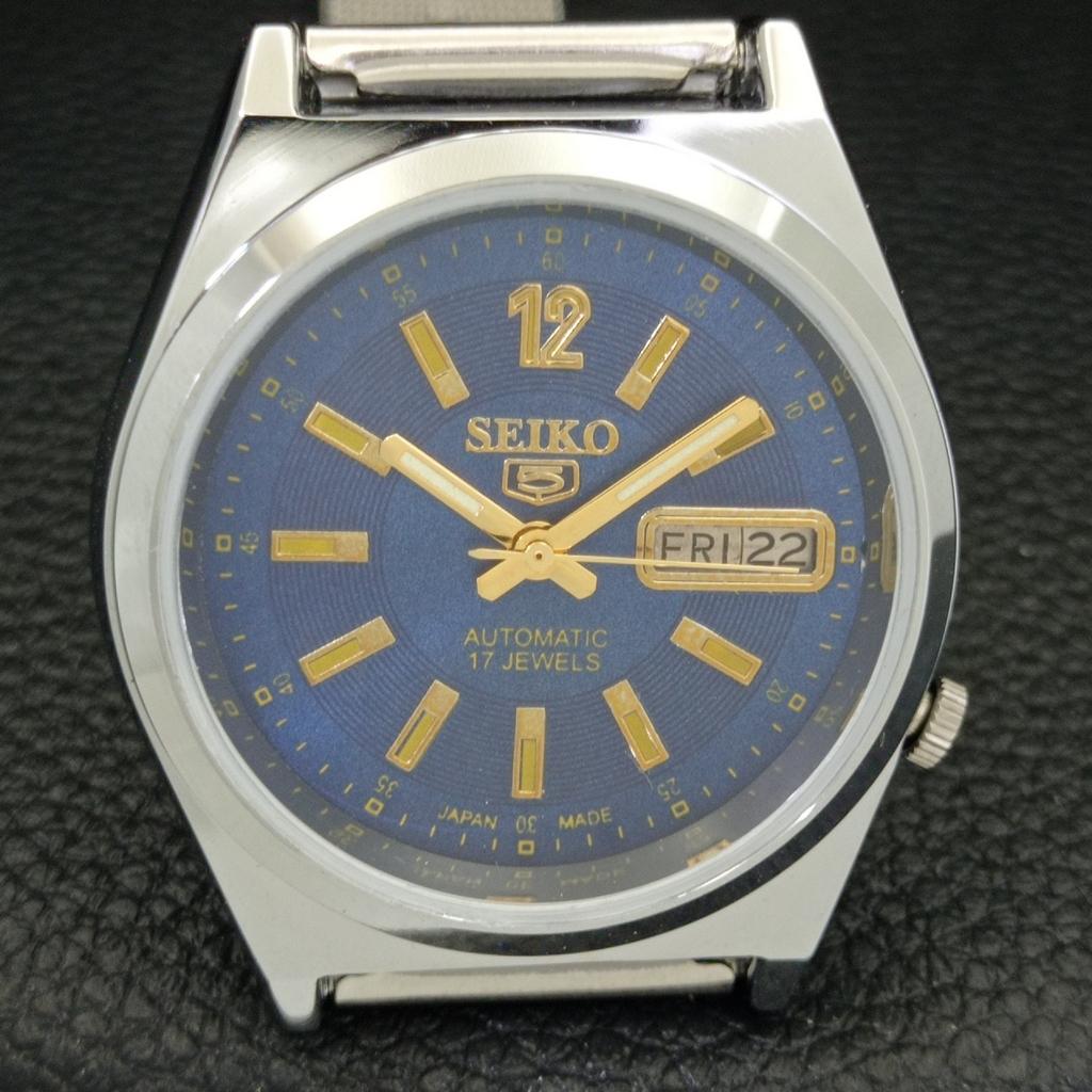 MONTRE HOMME VINTAGE REMISE À NEUF SEIKO 5 AUTOMATIQUE JAPON CADRAN COULEUR BLEU a500165-2 R151a-a500165