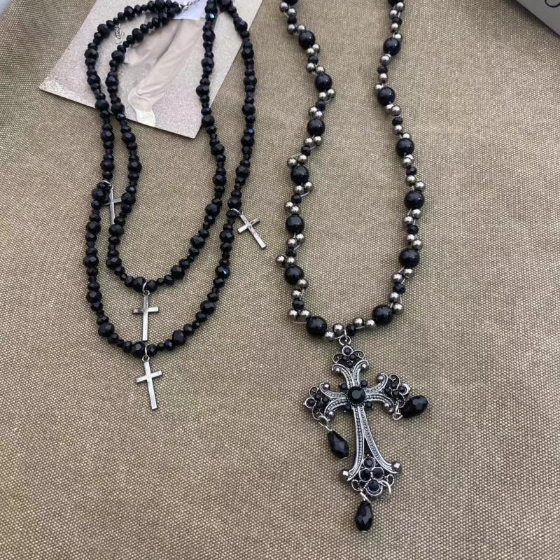 Gothic Punk Layered Choker Necklace Set With Black Cross Pendant Zinc Alloy Dark Aesthetic Multi-Strand Statement Jewelry