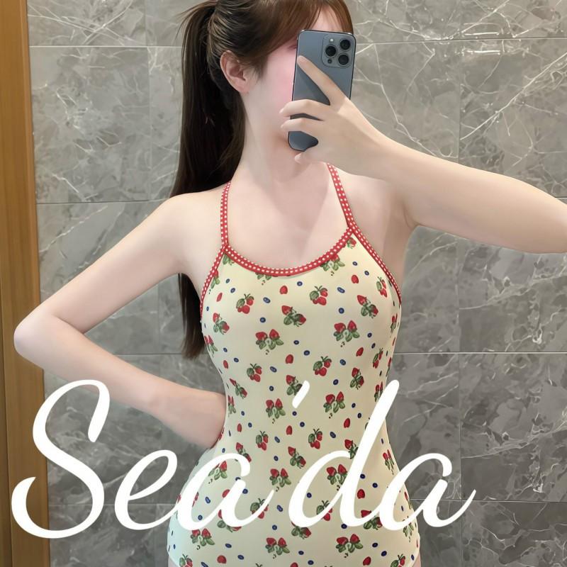 

Berry Girl Professional Racing Swimsuit Female One-piece Triangular Low Fork Conservative Chest Pad XL