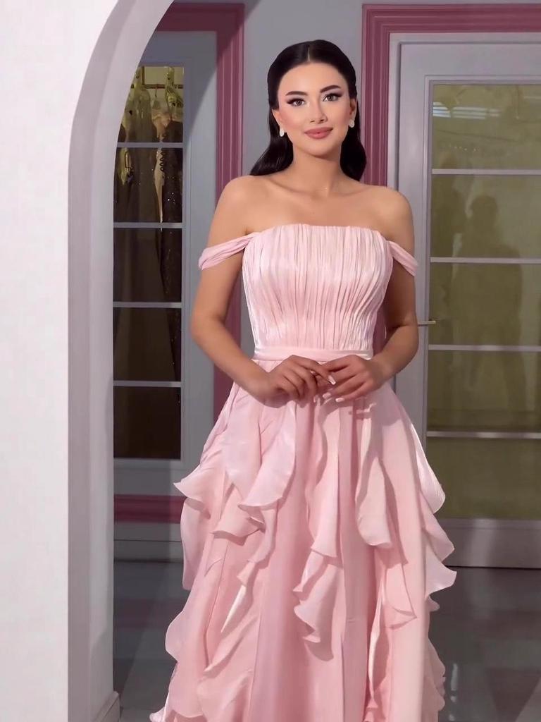 European Romantic Sweet Princess Sleeveless Long Dress for Women - Winter 2025 Collection