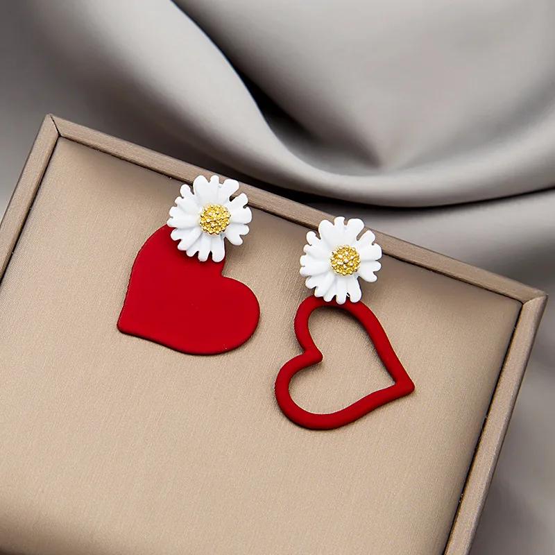 Fashion Simple Design Silver Color Hollow Heart Hoop Earrings for Women Cute Stainless Steel Gold Color Earrings Jewelry Gifts