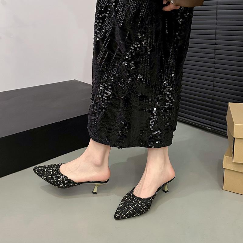 Half slippers women's outer wear 2025 summer new Xiaoxiangfeng bag head versatile woolen cloth square head thick heel Muller slippers