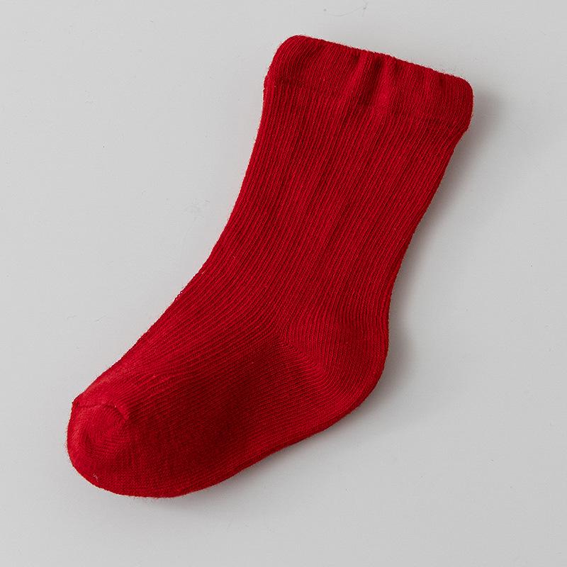 Combed Cotton Red Socks for Newborns & Toddlers: Small/Medium, All Seasons