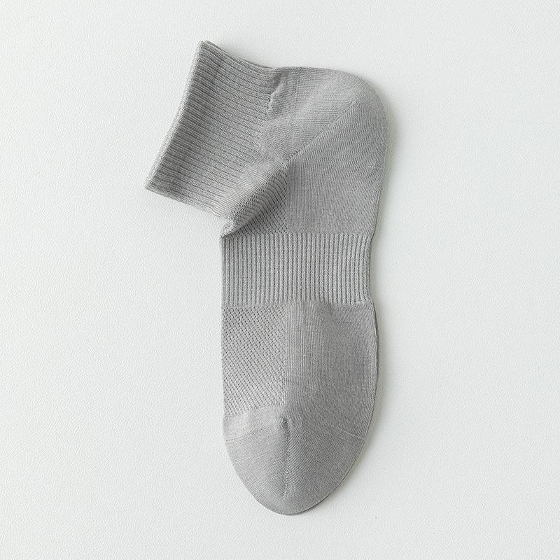 Șosete de vară pentru bărbați, din plasă respirabilă, subțiri, până la jumătatea gambei: Stil Simplu și Elegant, Culoare Curată și Revigorantă, Șosete Scurte Casual