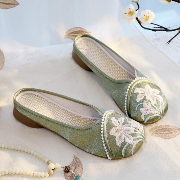 Fashion Home Slippers Women's Square Heel Loafers Slides Cover Toe Massage Block Floral Fabric Embroider Square Toe Block Heel Shoes Loa