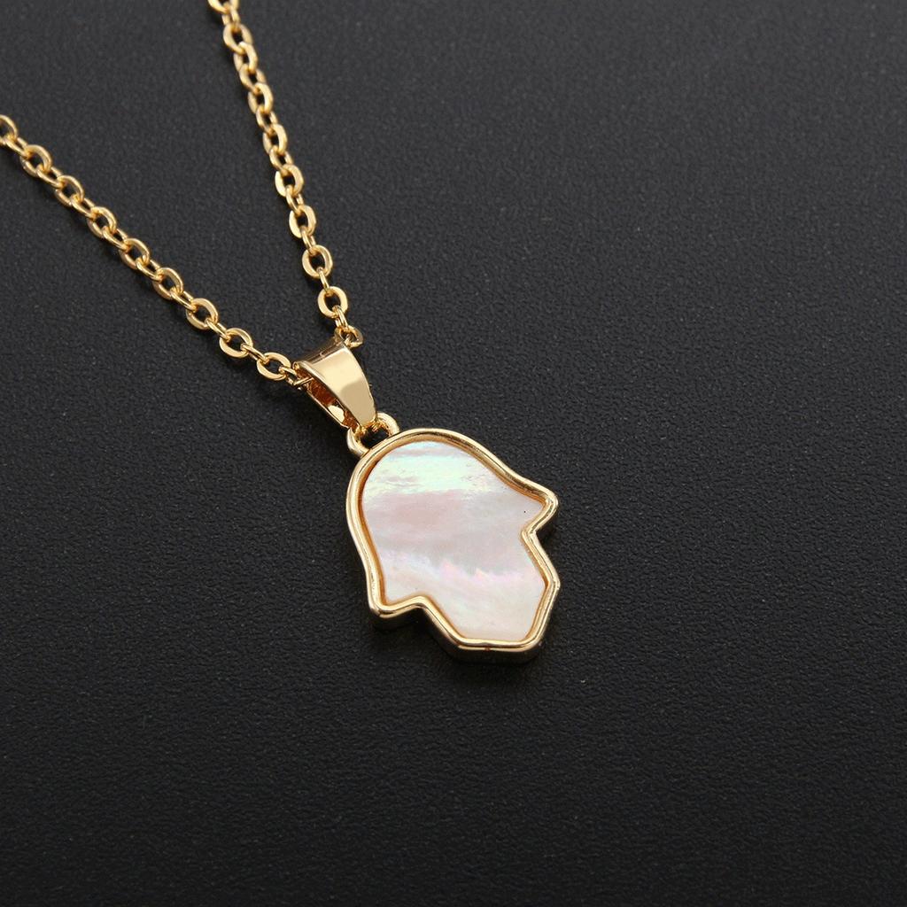 Zircon-studded Rare Vintage-style Shell-shaped Sun Pendant Necklace