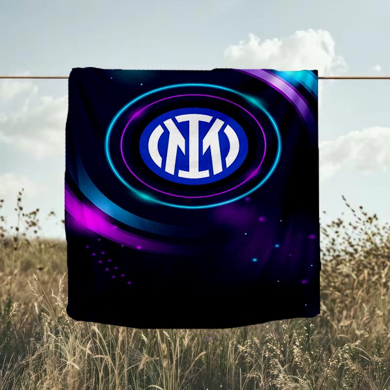1 Stück Mi-lan FC Emblem Aufdruck Weiche Flanelldecke Überwurf für Schlafzimmer Wohnzimmer Sofa Camping Reise Fan Geschenke Weihnachtsgeschenke