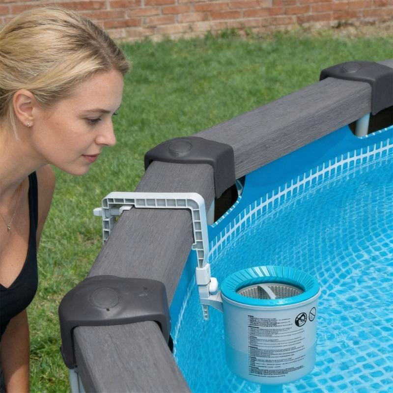 Durable Plastic Swimming Pool Skimmer Convenient arrange For Leaves And Debris Removal On Above Ground Pools