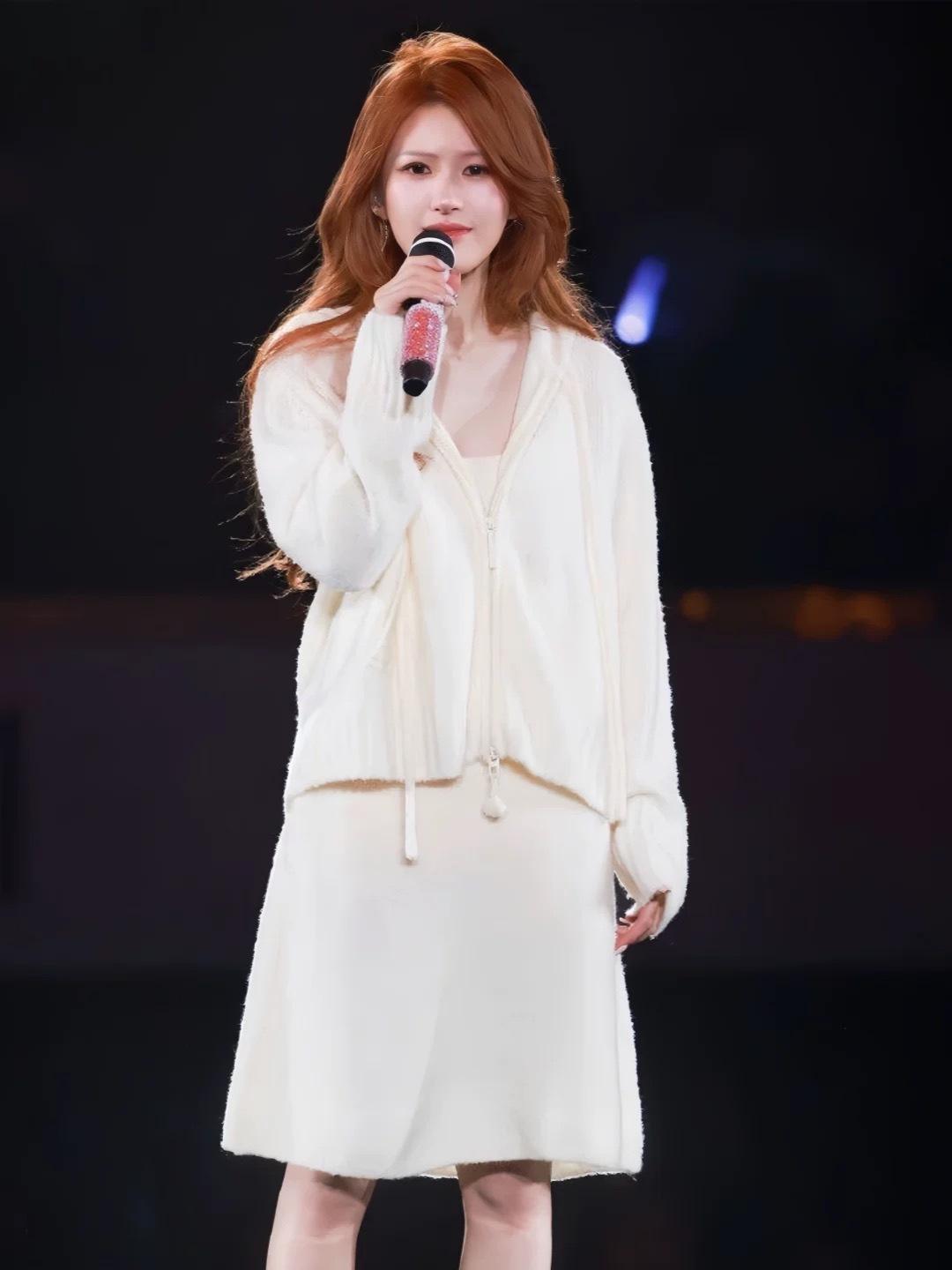 Zhao Lusi-Inspired Birthday Concert Rabbit Ear Knit Skirt Set Skirt
