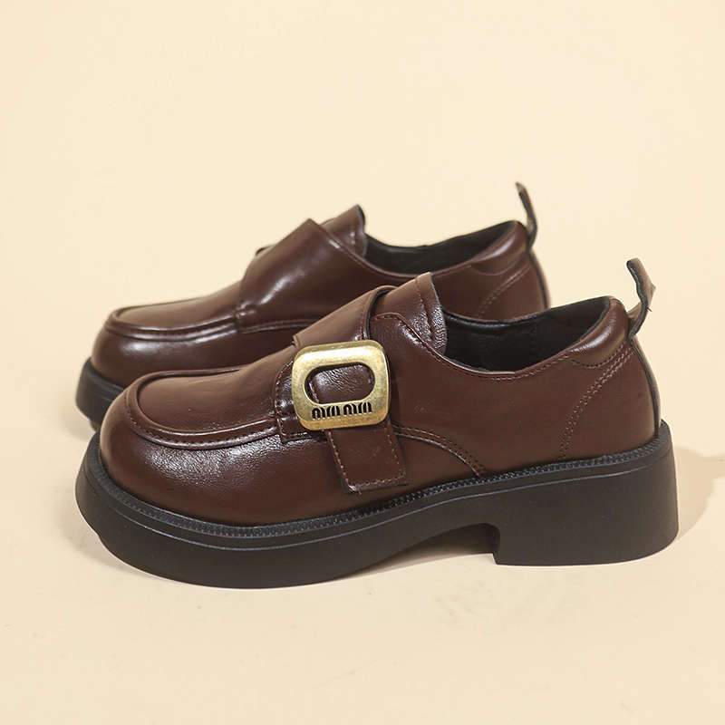 

Маленькие кожаные туфли женские в британском стиле 2025 новая весна и лето универсальная юбка черные jk одинарные туфли для работы мягкая подошва лоферы 40 коричневый