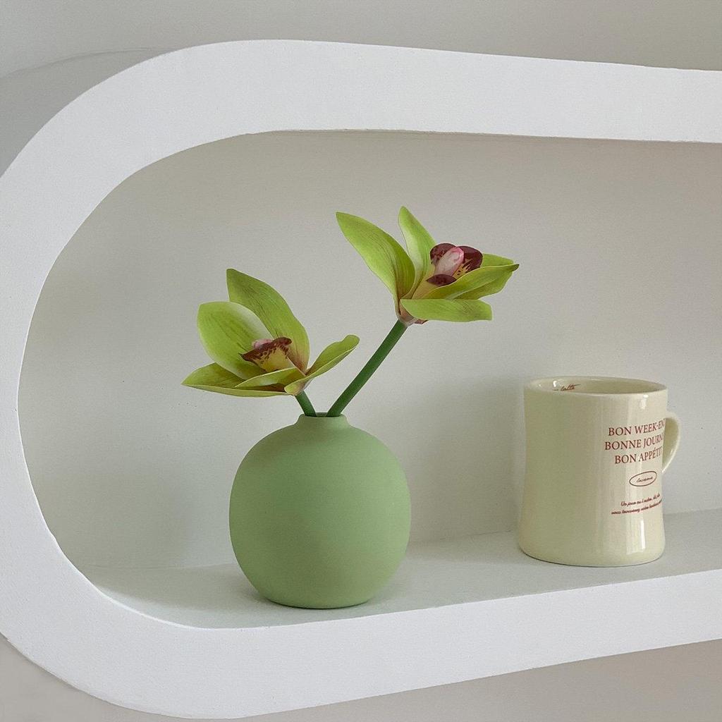 Phalaenopsis Fake Flower Photo Frame: Wind Simulation Floral Arrangement for Living Room or Entrance Decor.