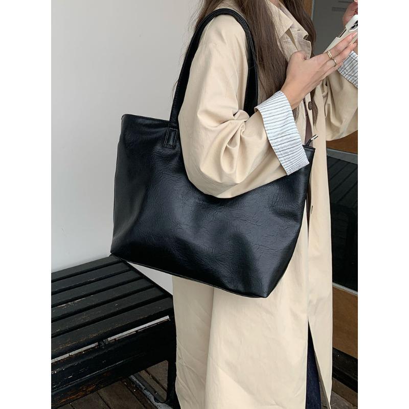 Casual shoulder bag women's new original work and class commuting soft leather bag large capacity simple tote big bag