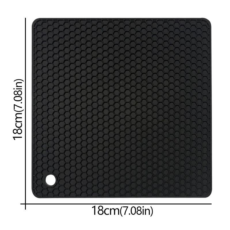 

Square Honeycomb Silicone Mat - Heat-Resistant Pot Holder & Non-Slip Dining Table Mat 18 x 18cm чёрный