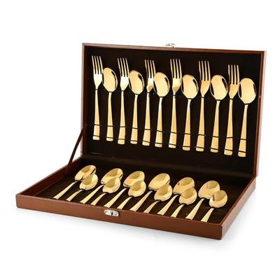 Montavo Alexa Gold 24 τεμαχίων Σετ Μαχαιροπίρουνων από Ανοξείδωτο Ατσάλι με Δερματίνη Θήκη (6 Κουτάλια Δείπνου, 6 Πιρούνια Δείπνου, 6 Κουταλάκια Τσαγιού & 6 Κουταλάκια Μωρού)