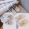 2026New Summer Girls' Slippers Fashionable baby slip-on sandals with soft soles and pearls