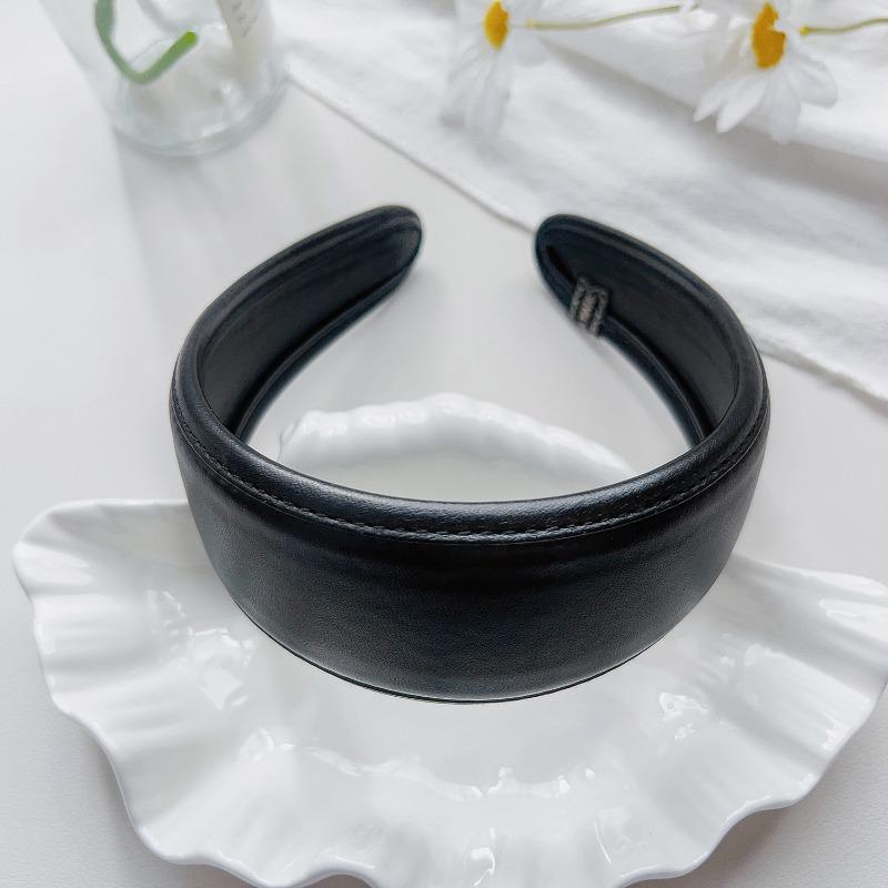 Breiter Leder-Stirnband Modisches Stirnband Hoher Oberdruck Haaraccessoire Haarspange