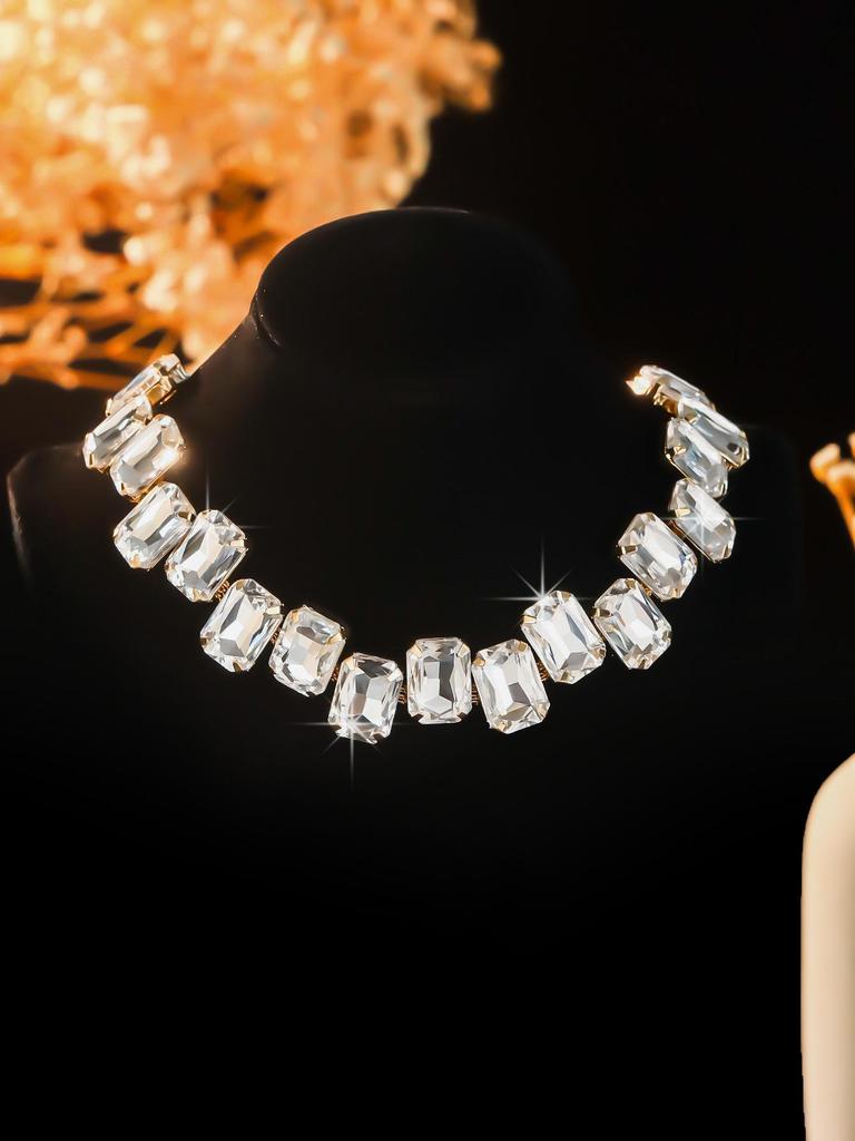 Elegant Bride Jewelry Set: European & American Necklace & Earrings for Evening Gowns