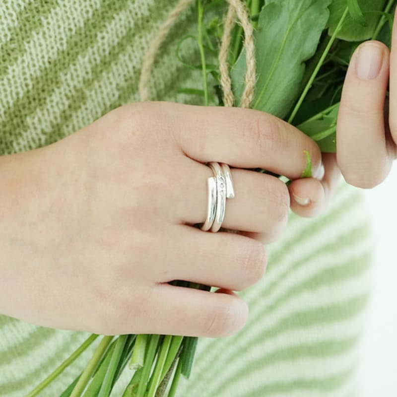 Pinu Curve Line Ring 002